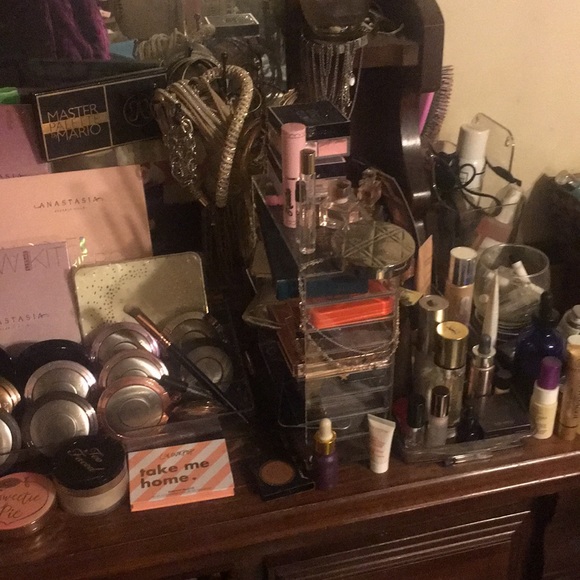 Meet your Posher, Britney - Picture 4 of 6